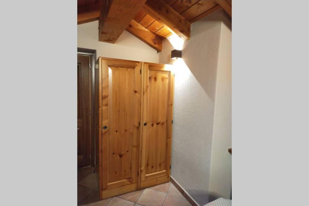 Villa La Sarrolein Aosta Exterior foto